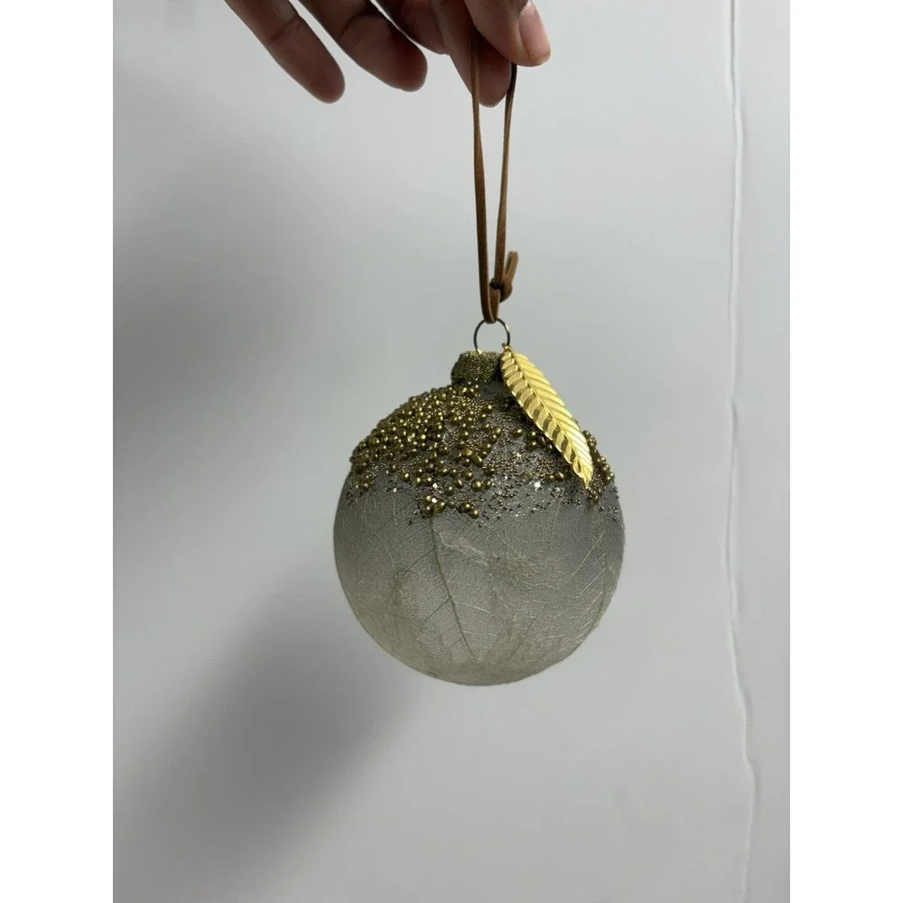3 pack Glass‎ Ornaments with leaves and beading detailing